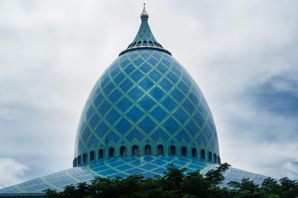 Pengacara profesional di Surabaya menawarkan layanan hukum terbaik untuk wilayah sekitar